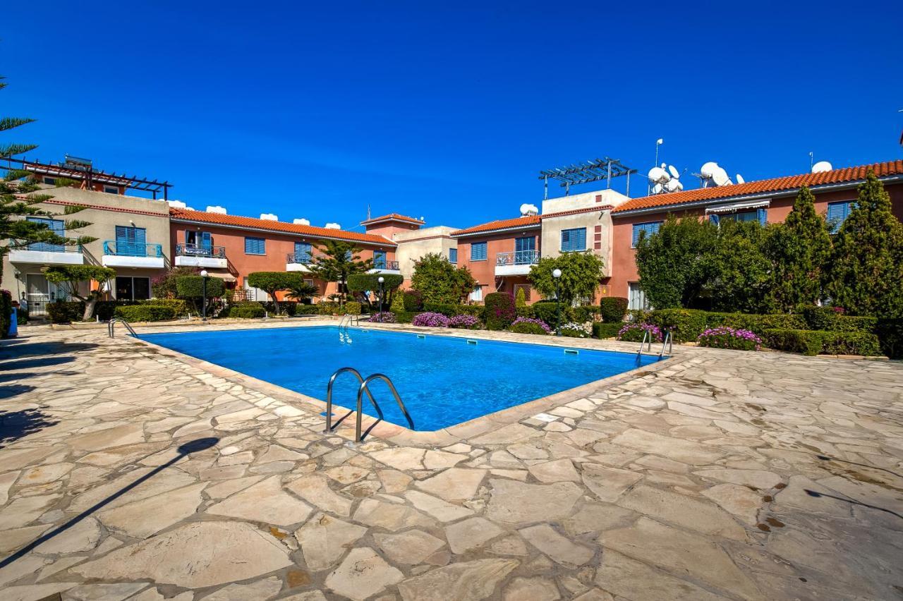 Antonia'S Palace Rooftop Jacuzzi Stunning View Paphos Exteriör bild