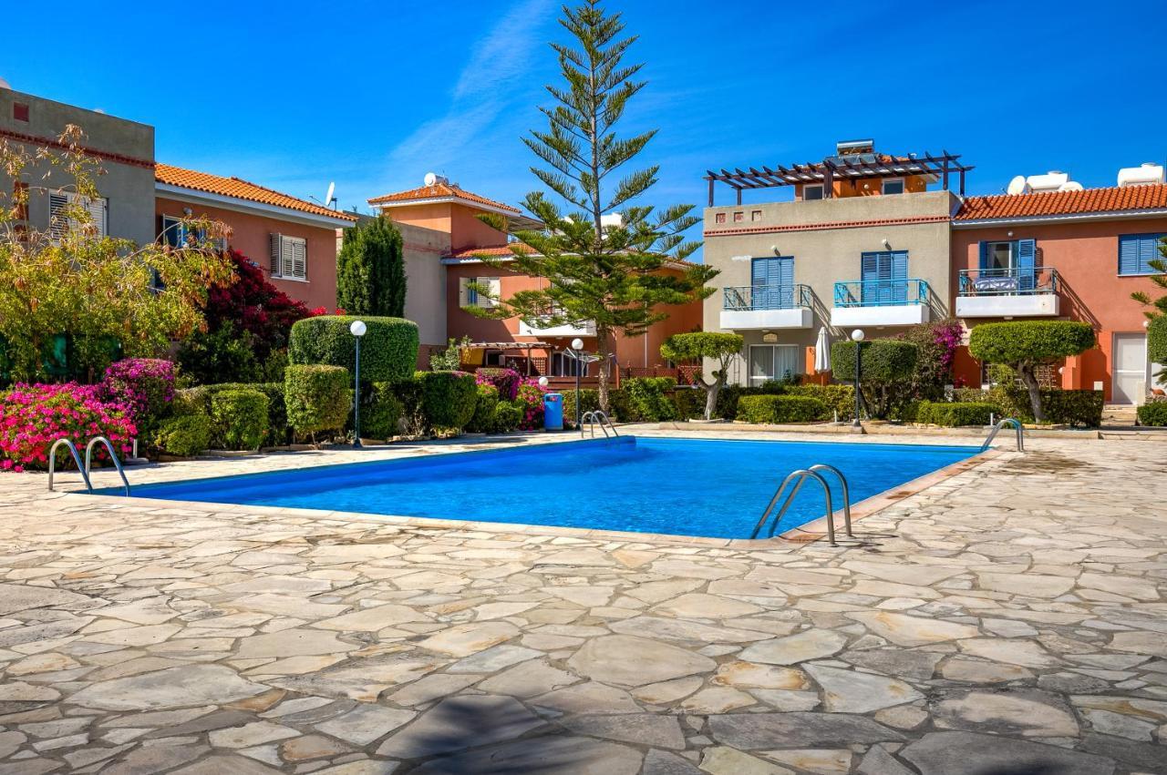 Antonia'S Palace Rooftop Jacuzzi Stunning View Paphos Exteriör bild